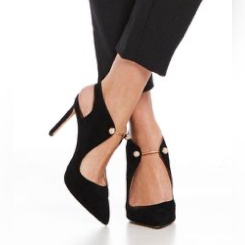 unused Louise et Cie Black Suede Slingback Pumps